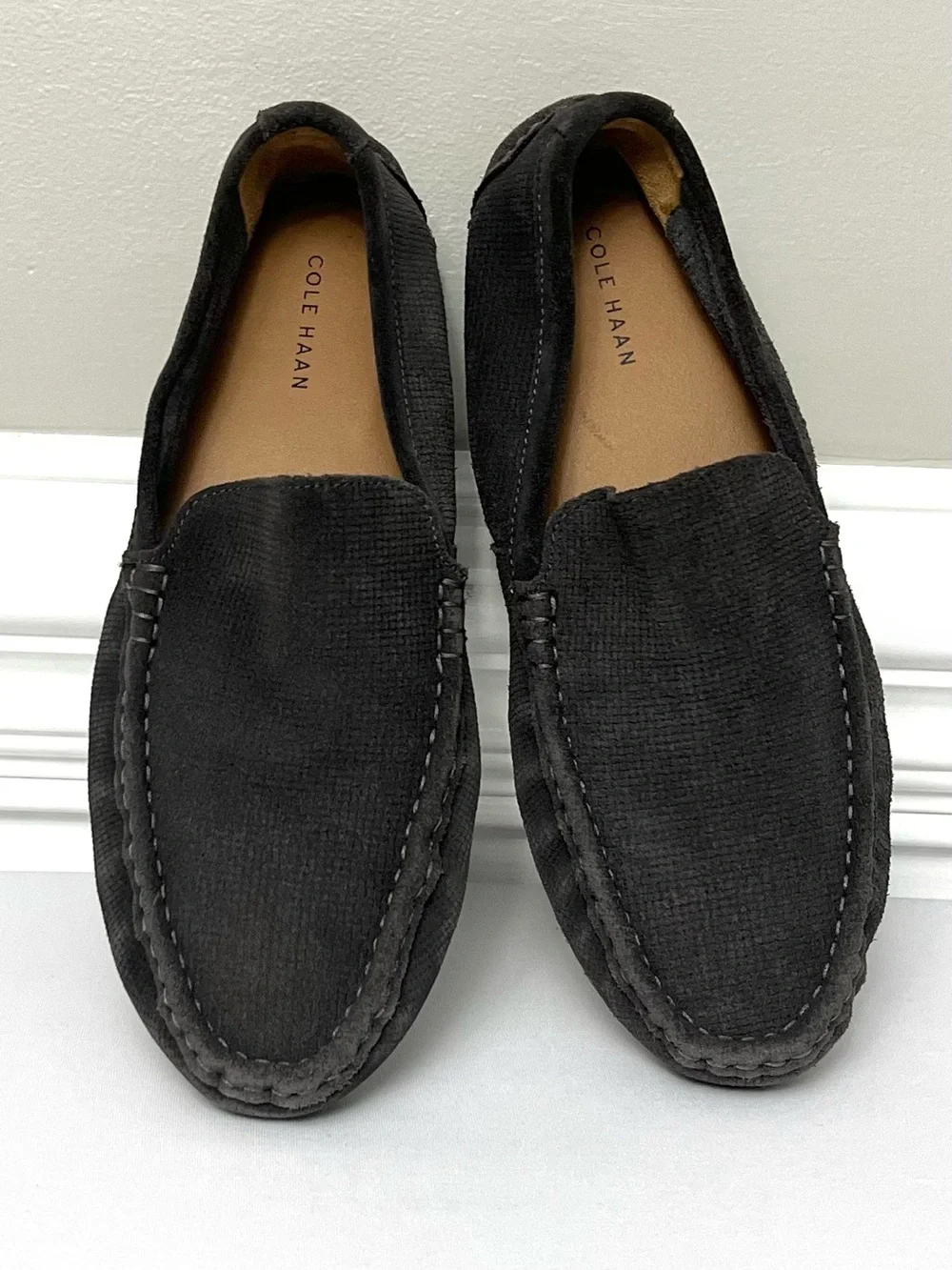 Cole Haan offers minimalist